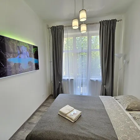 아파트 S3 With Balcony