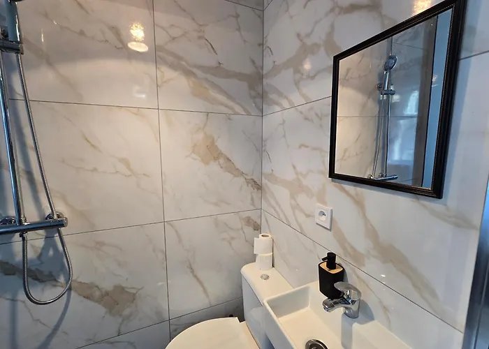 S3 With Balcony Apartamento *